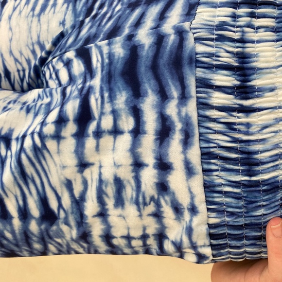 Blue and white flare pants - Picture 3 of 5